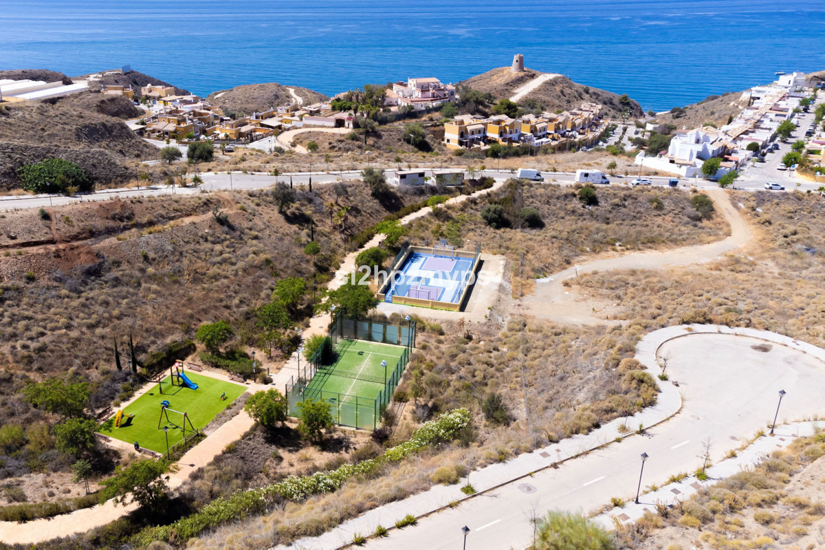 Se vende Adosada de 3 dormitorios en Costa Del Sol East, Málaga, España