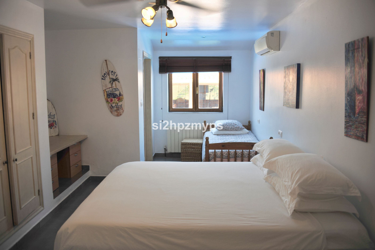 Se vende Adosada de 3 dormitorios en Costa Del Sol East, Málaga, España