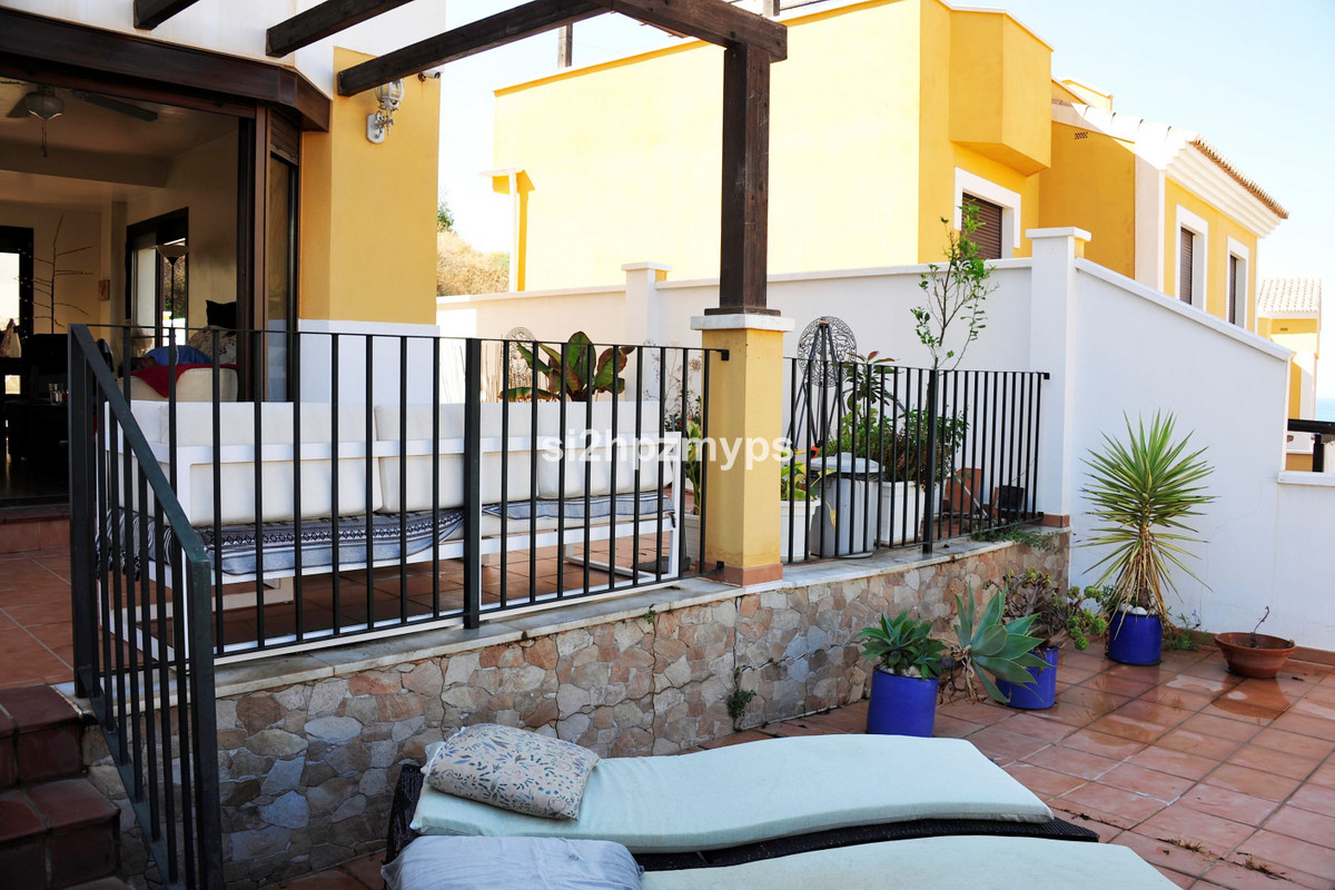 Se vende Adosada de 3 dormitorios en Costa Del Sol East, Málaga, España