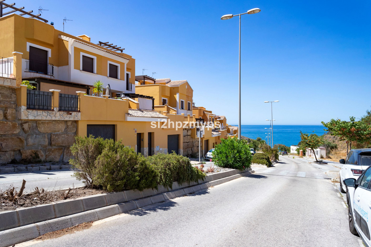 Se vende Adosada de 3 dormitorios en Costa Del Sol East, Málaga, España