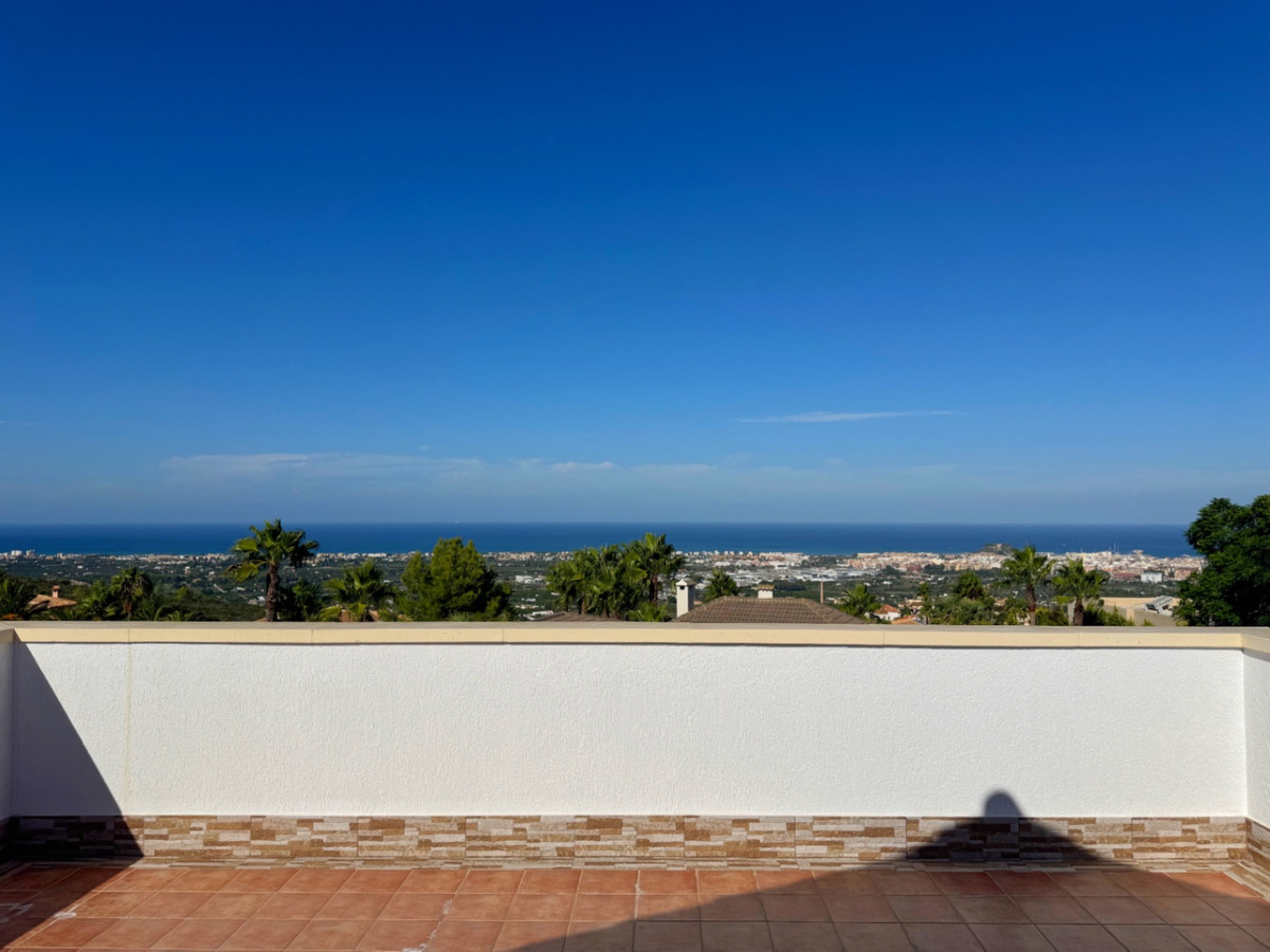 4 Bed Townhouse for sale in Denia Costa Blanca, Alicante, Spain
