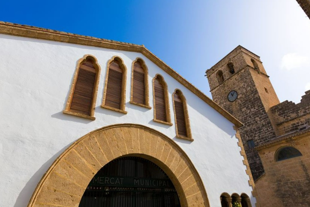 Se vende Adosada de 10 dormitorios en Costa Blanca, Alicante, España