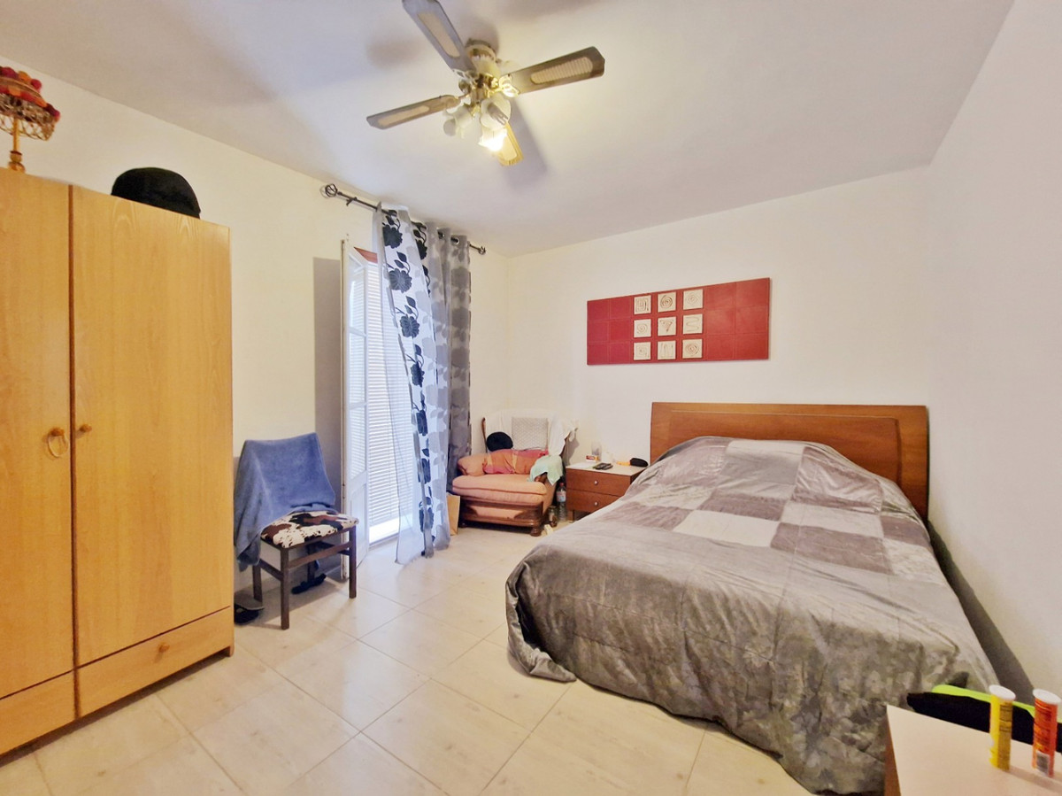 Se vende Adosada de 10 dormitorios en Costa Blanca, Alicante, España