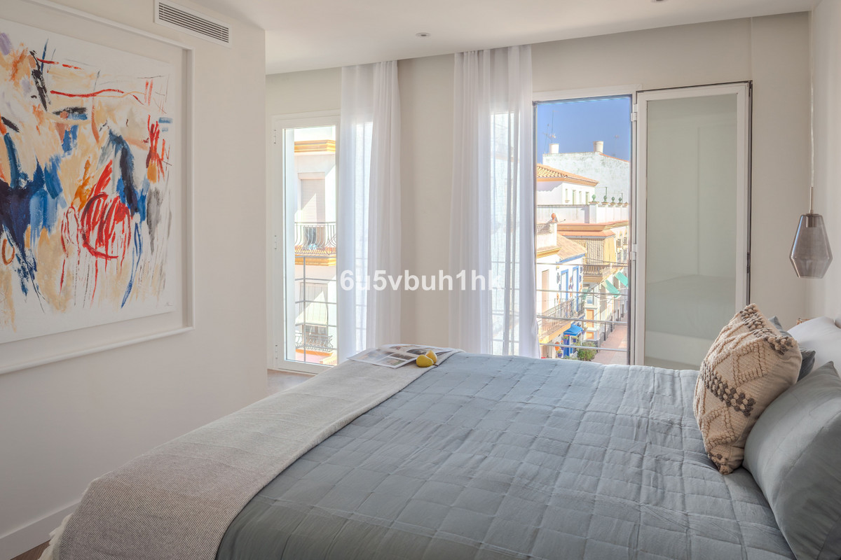 2 Bed Apartment for sale in Estepona Costa Del Sol, Málaga, Spain