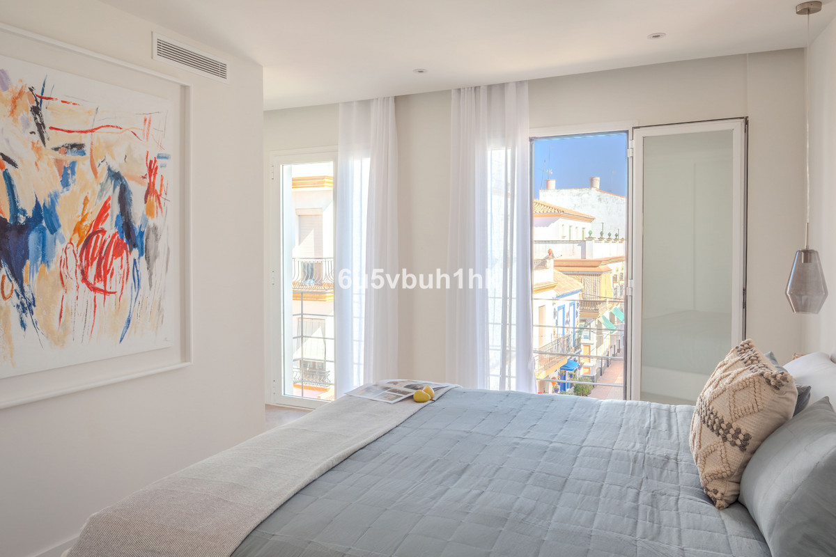 2 Bed Apartment for sale in Estepona Costa Del Sol, Málaga, Spain