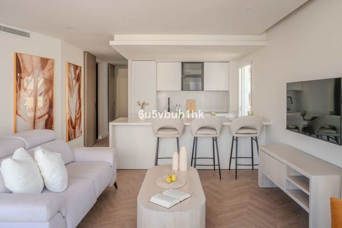 2 Bed Apartment for sale in Estepona Costa Del Sol, Málaga, Spain