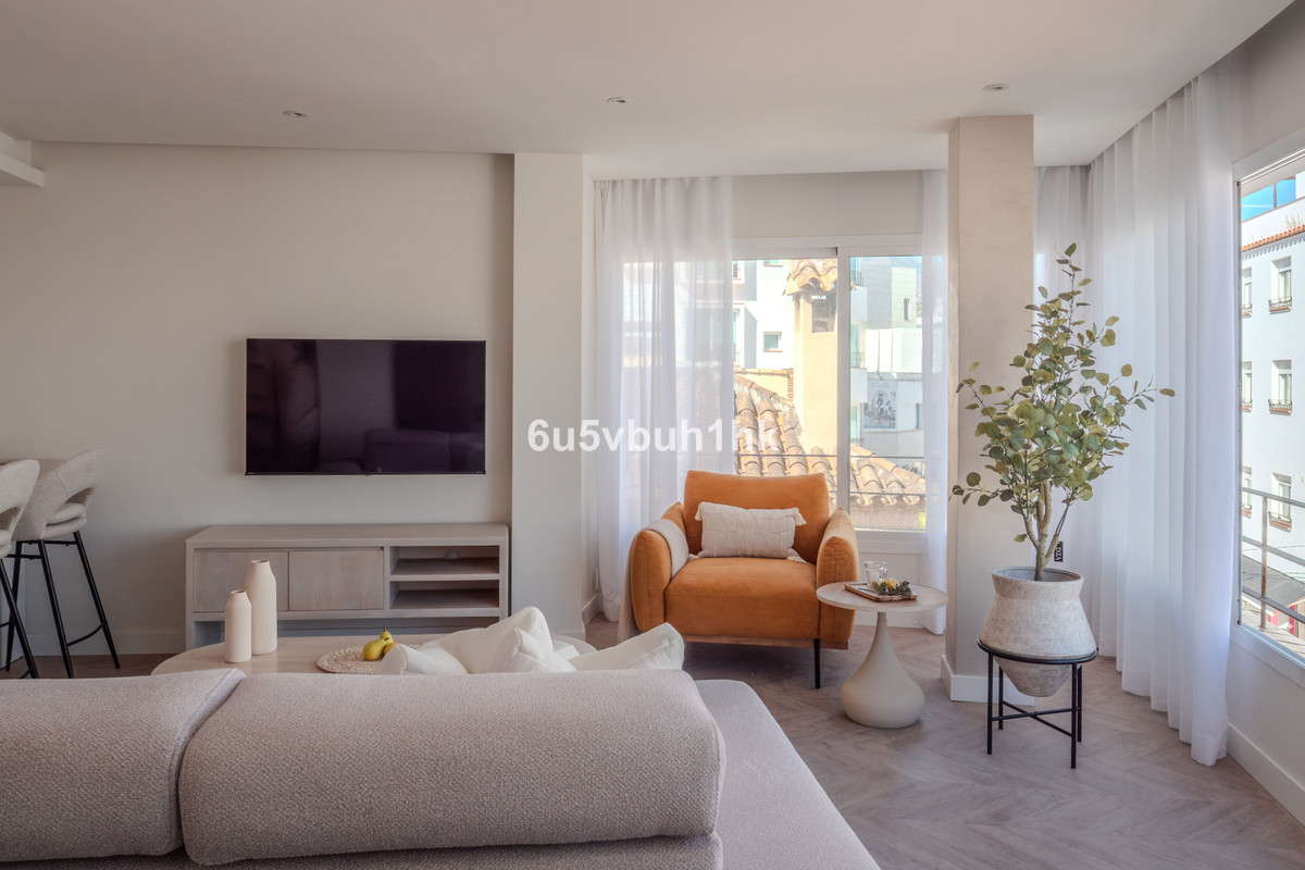 2 Bed Apartment for sale in Estepona Costa Del Sol, Málaga, Spain