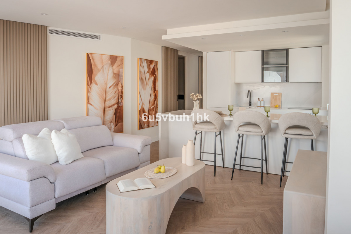 2 Bed Apartment for sale in Estepona Costa Del Sol, Málaga, Spain