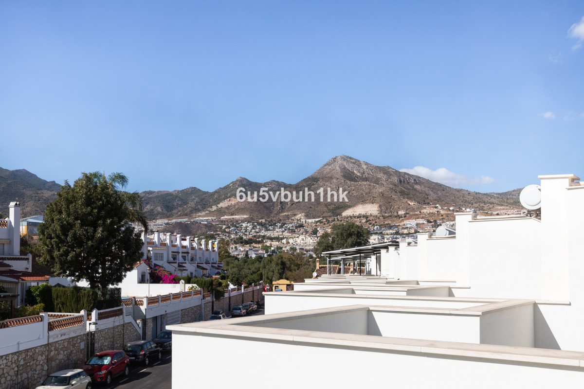 3 Bed Townhouse for sale in Benalmadena Costa Costa Del Sol, Málaga, Spain