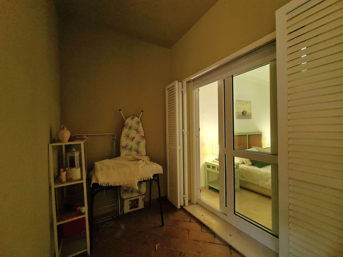 Se vende Apartamento Planta Baja de 1 dormitorios en Costa Del Sol, Cadiz, España