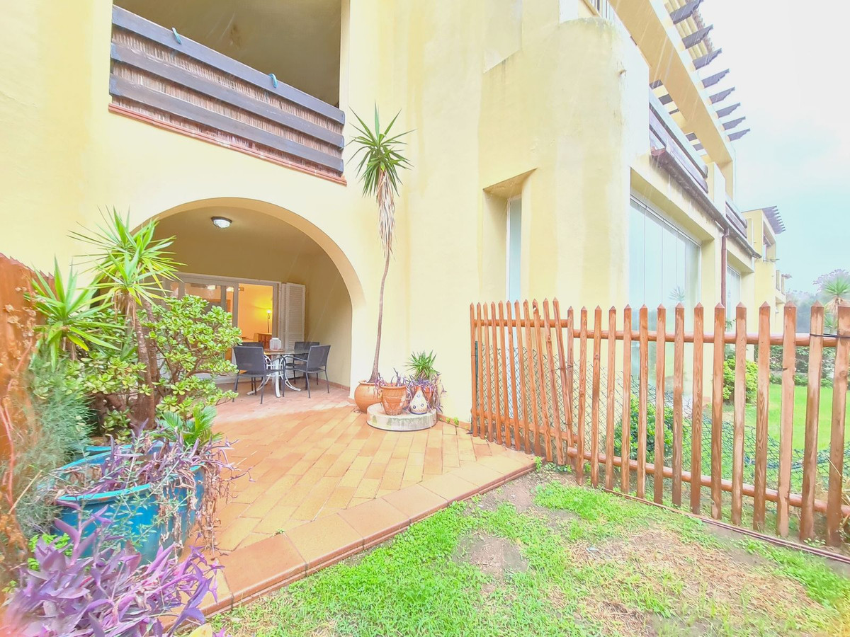 Se vende Apartamento Planta Baja de 1 dormitorios en Costa Del Sol, Cadiz, España