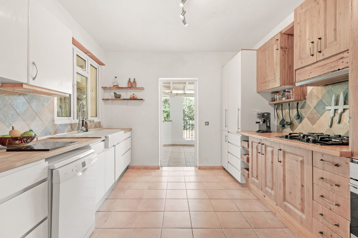 Se vende Finca - Cortijo de 3 dormitorios en Costa Del Sol, Málaga, España