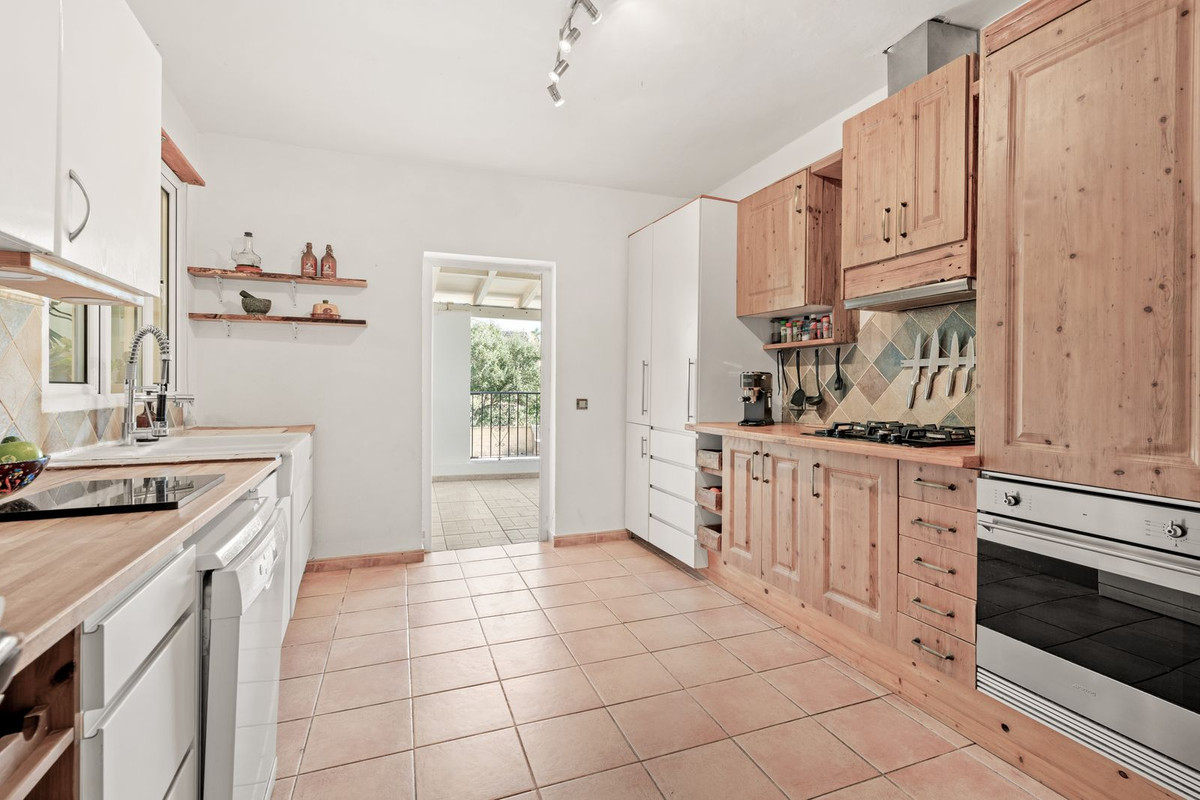 Se vende Finca - Cortijo de 3 dormitorios en Costa Del Sol, Málaga, España