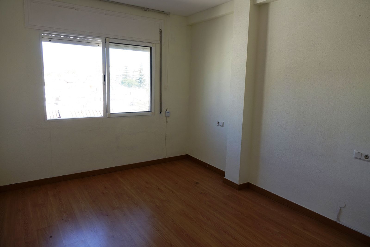 Se vende Apartamento en Planta Última de 3 dormitorios en Costa Del Sol, Málaga, España