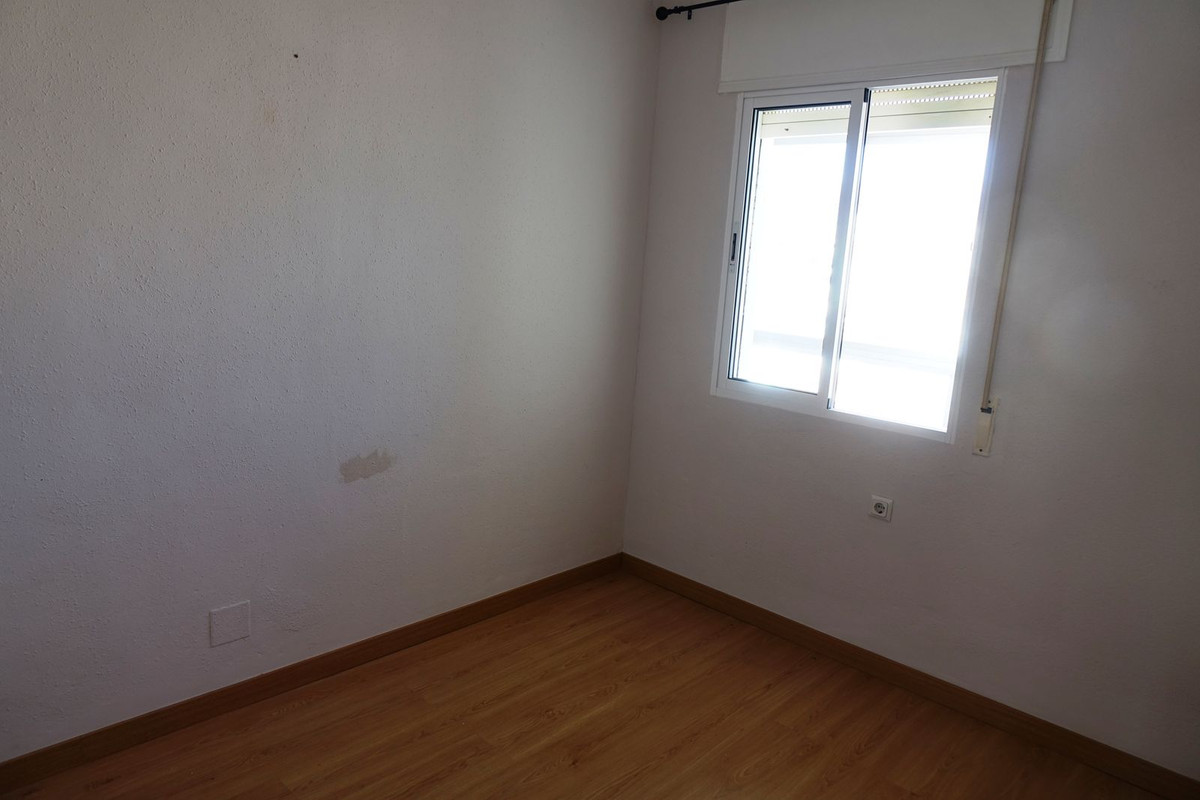 Se vende Apartamento en Planta Última de 3 dormitorios en Costa Del Sol, Málaga, España