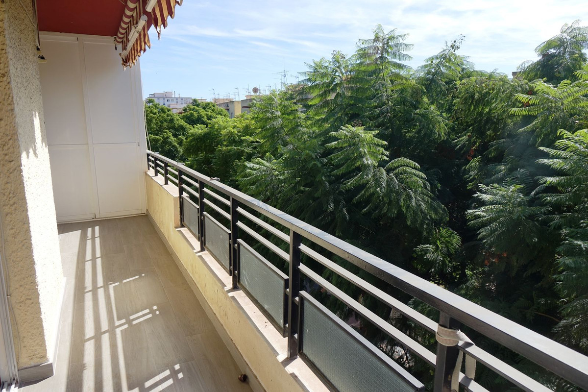 Se vende Apartamento en Planta Última de 3 dormitorios en Costa Del Sol, Málaga, España