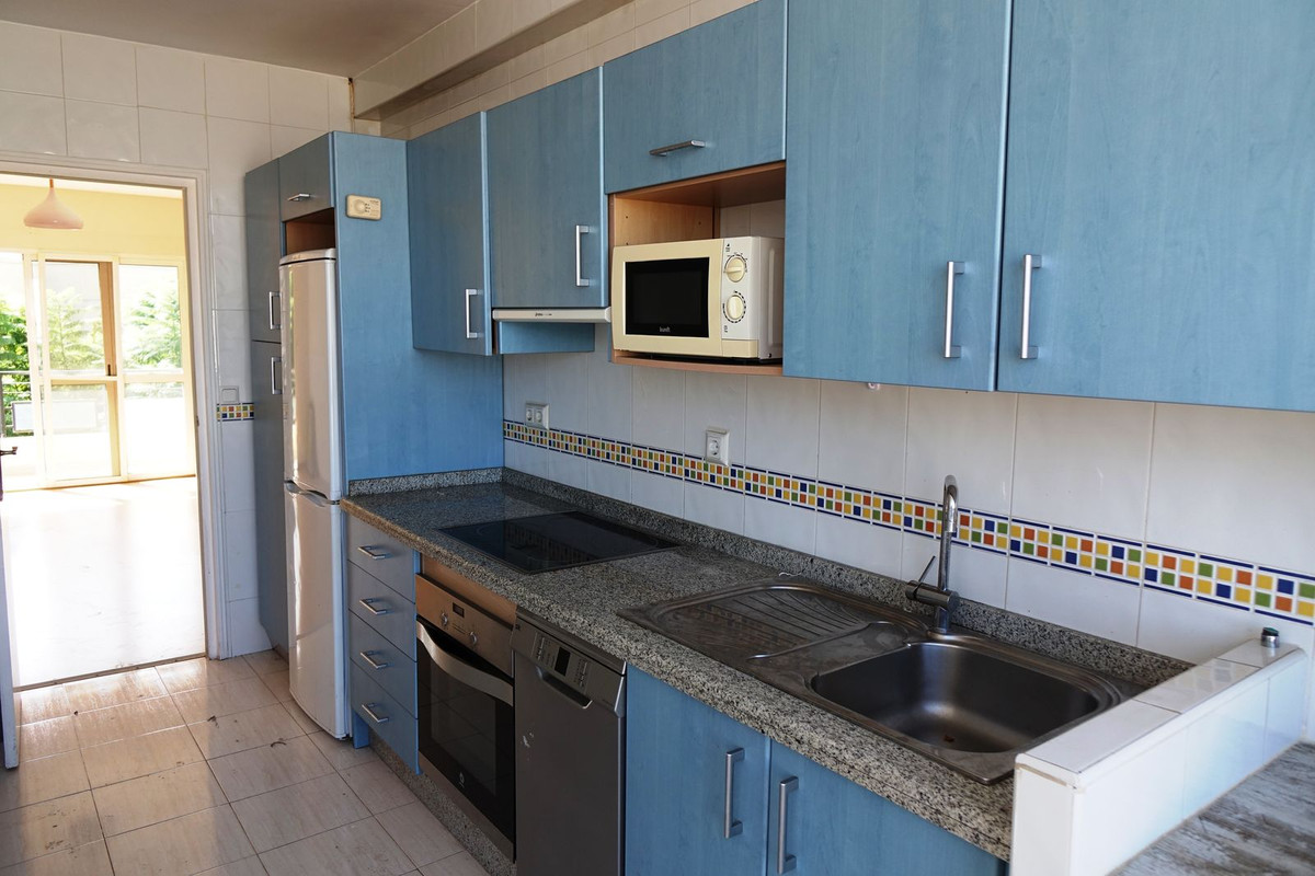 Se vende Apartamento en Planta Última de 3 dormitorios en Costa Del Sol, Málaga, España