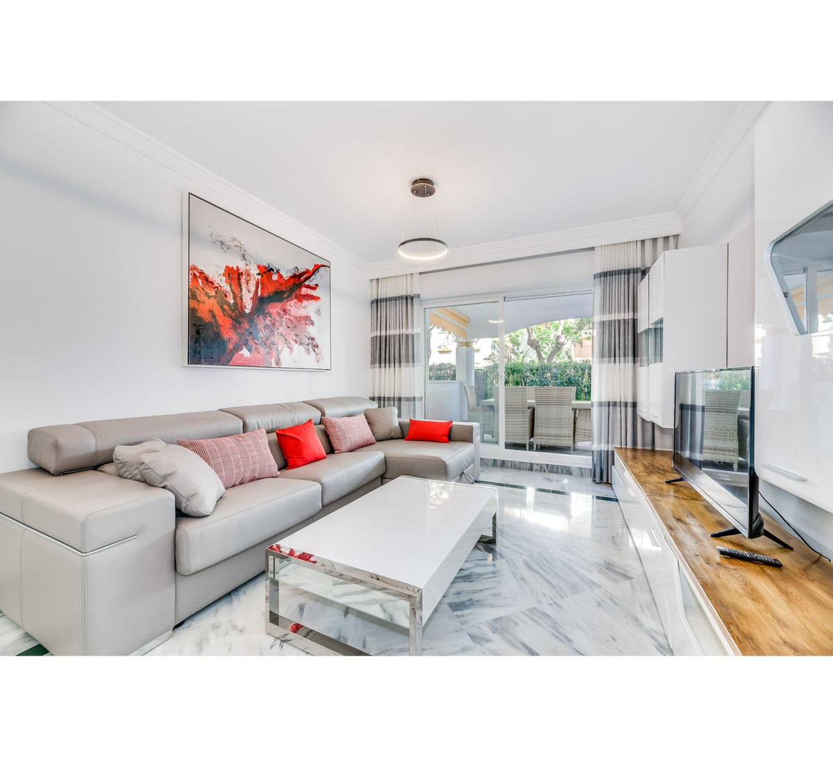 Se vende Apartamento Planta Baja de 2 dormitorios en Costa Del Sol, Málaga, España