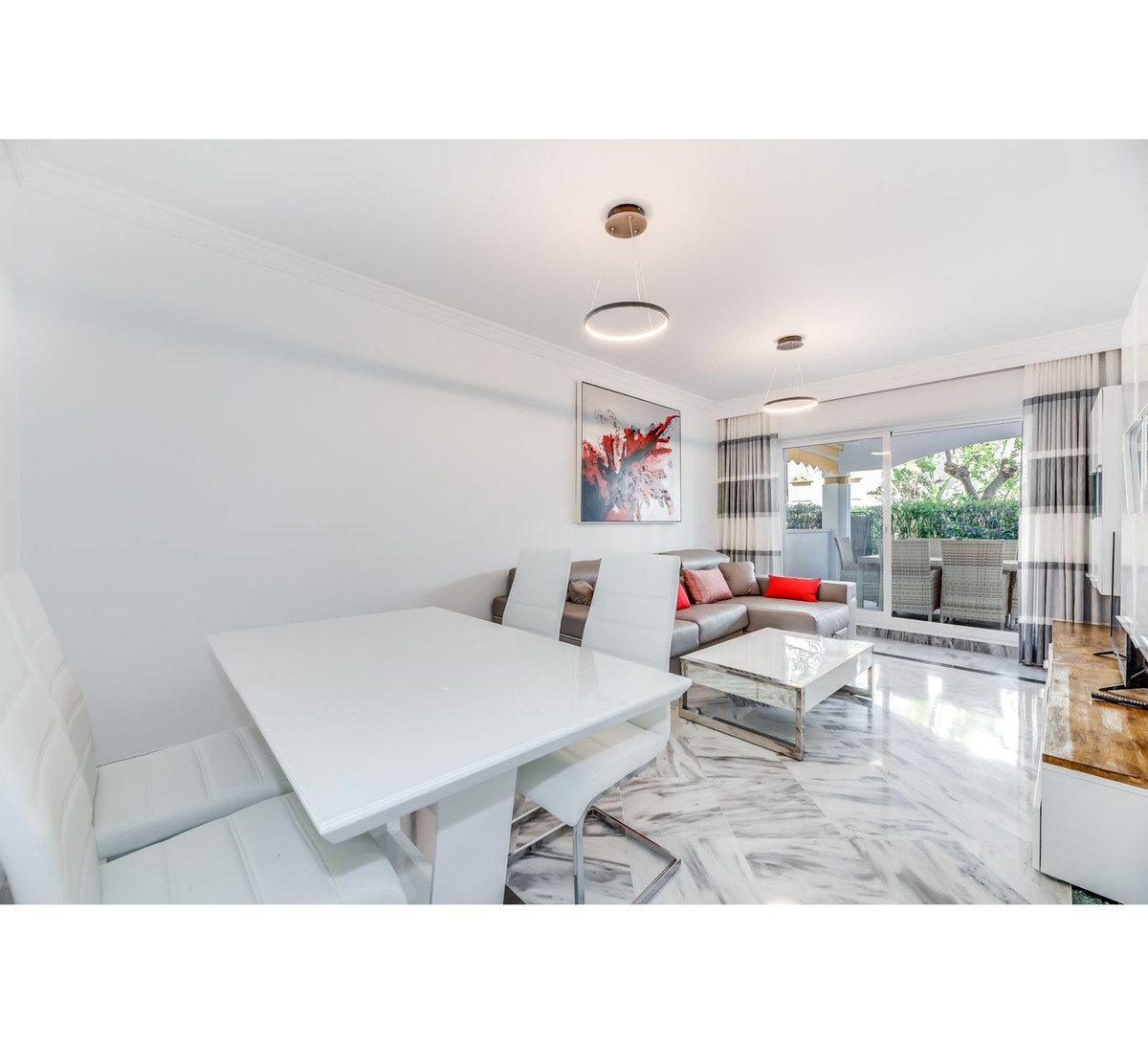 Se vende Apartamento Planta Baja de 2 dormitorios en Costa Del Sol, Málaga, España
