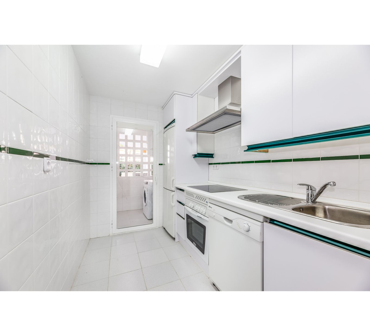 Se vende Apartamento Planta Baja de 2 dormitorios en Costa Del Sol, Málaga, España