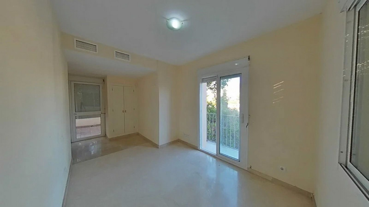 5 Bed Townhouse for sale in Marbella Costa Del Sol, Málaga, Spain