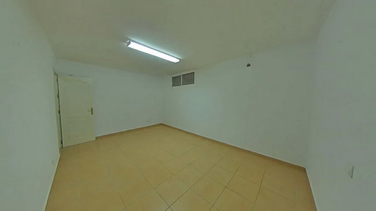 5 Bed Townhouse for sale in Marbella Costa Del Sol, Málaga, Spain