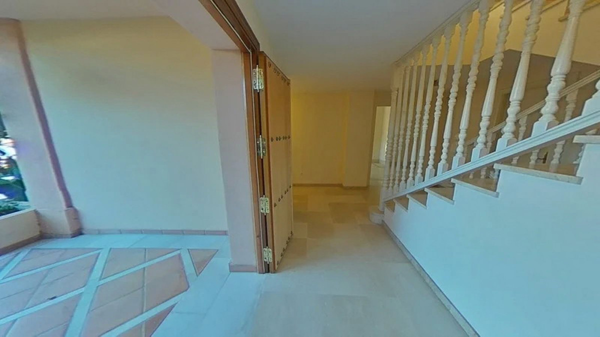 5 Bed Townhouse for sale in Marbella Costa Del Sol, Málaga, Spain