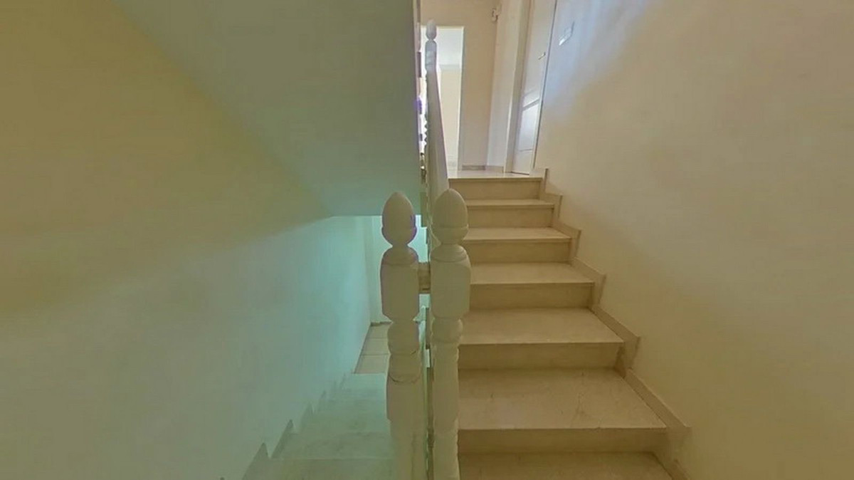5 Bed Townhouse for sale in Marbella Costa Del Sol, Málaga, Spain