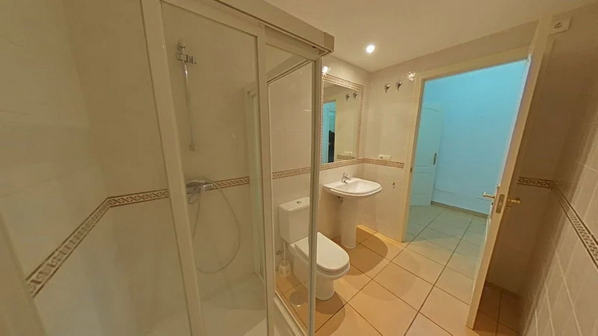 5 Bed Townhouse for sale in Marbella Costa Del Sol, Málaga, Spain