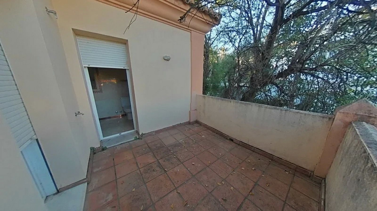 5 Bed Townhouse for sale in Marbella Costa Del Sol, Málaga, Spain
