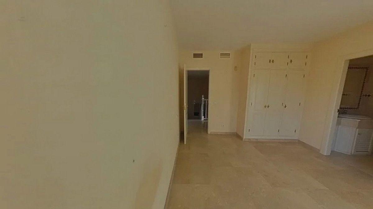 5 Bed Townhouse for sale in Marbella Costa Del Sol, Málaga, Spain