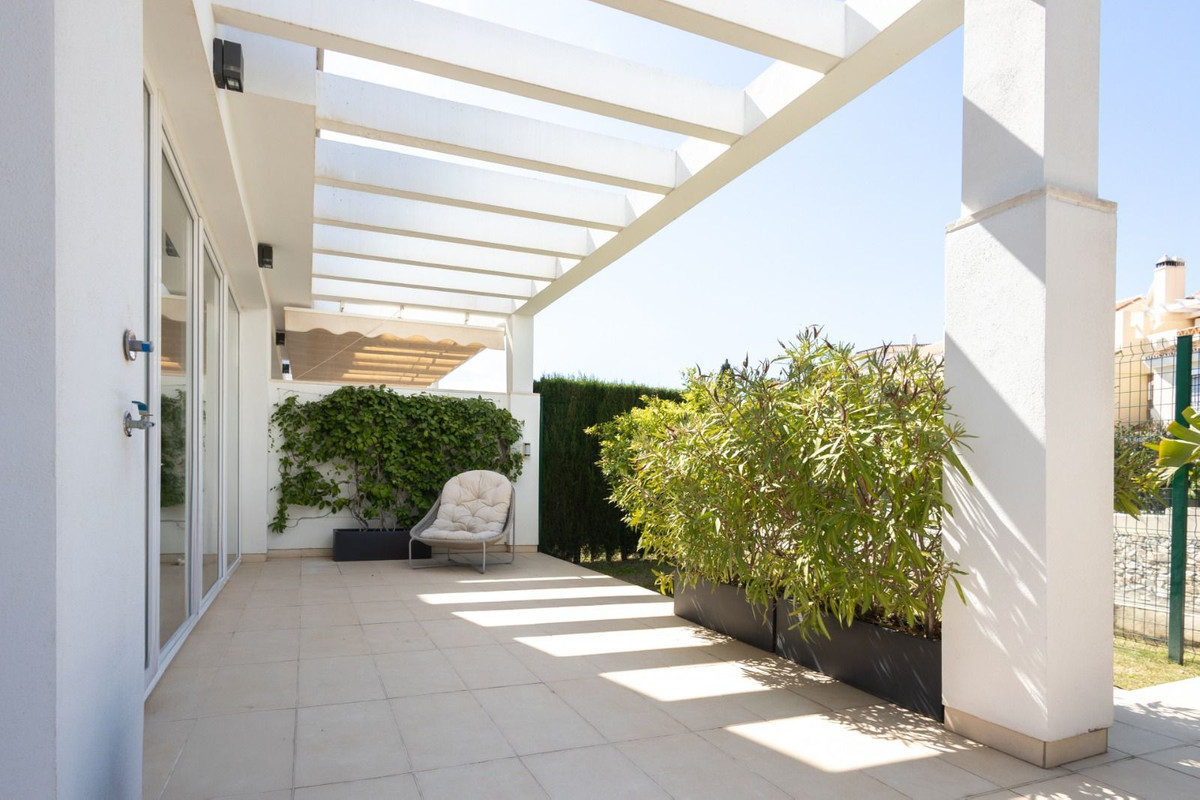 4 Bed Townhouse for sale in Calahonda Costa Del Sol, Málaga, Spain