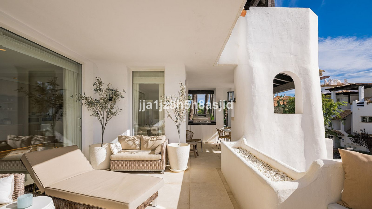 Se vende Apartamento Planta Media de 3 dormitorios en Costa Del Sol, Málaga, España