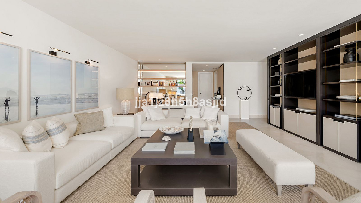 Se vende Apartamento Planta Media de 3 dormitorios en Costa Del Sol, Málaga, España