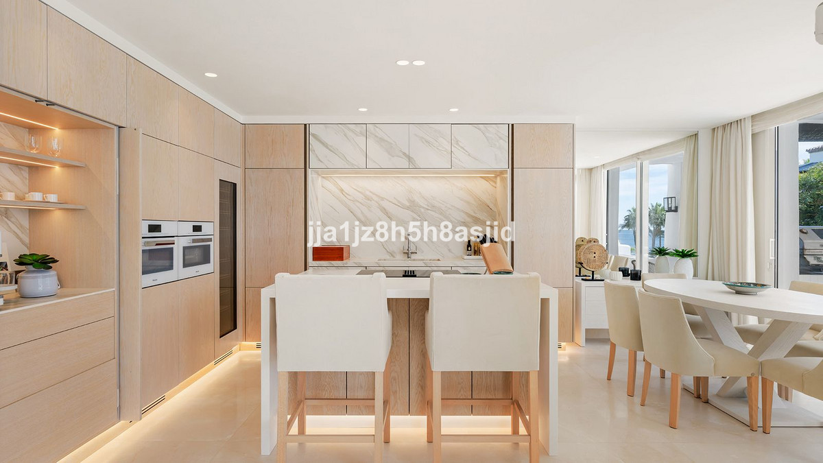 Se vende Apartamento Planta Media de 3 dormitorios en Costa Del Sol, Málaga, España