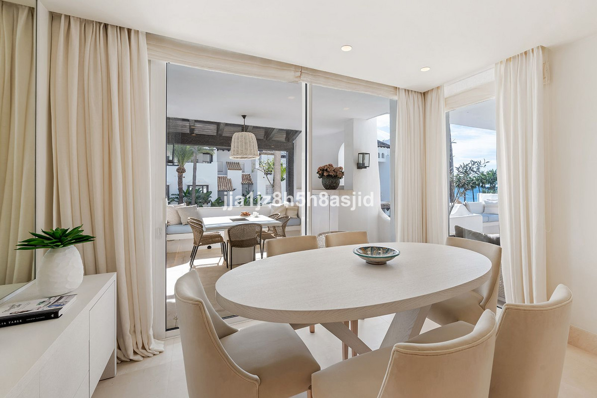 Se vende Apartamento Planta Media de 3 dormitorios en Costa Del Sol, Málaga, España