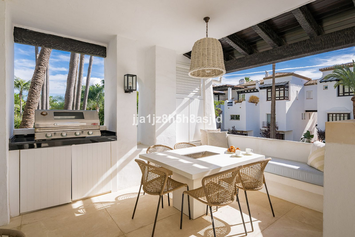 Se vende Apartamento Planta Media de 3 dormitorios en Costa Del Sol, Málaga, España