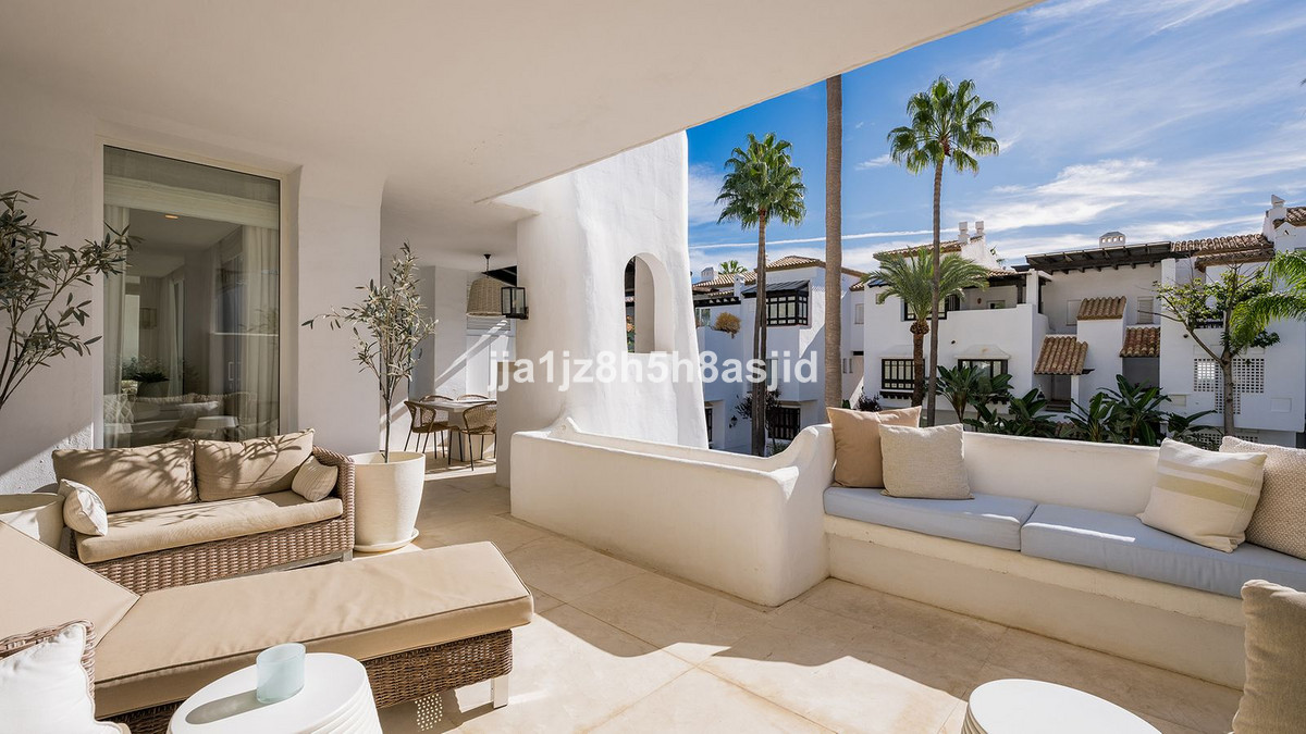Se vende Apartamento Planta Media de 3 dormitorios en Costa Del Sol, Málaga, España
