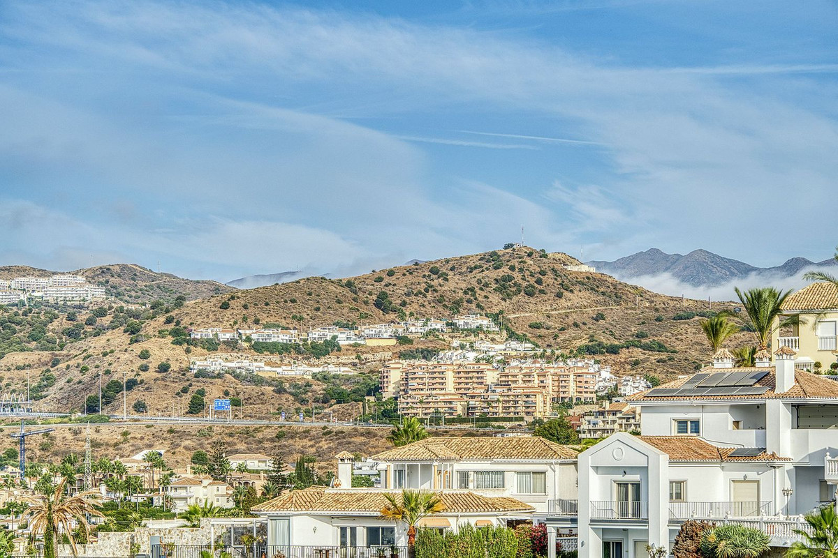 2 Bed Apartment for sale in Riviera Del Sol Costa Del Sol, Málaga, Spain