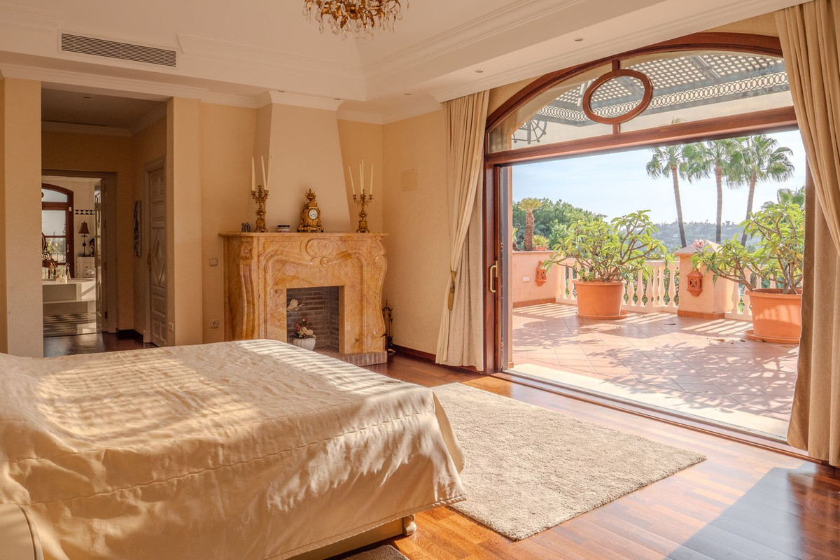 Se vende Villa - Chalet de 6 dormitorios en Costa Del Sol, Málaga, España