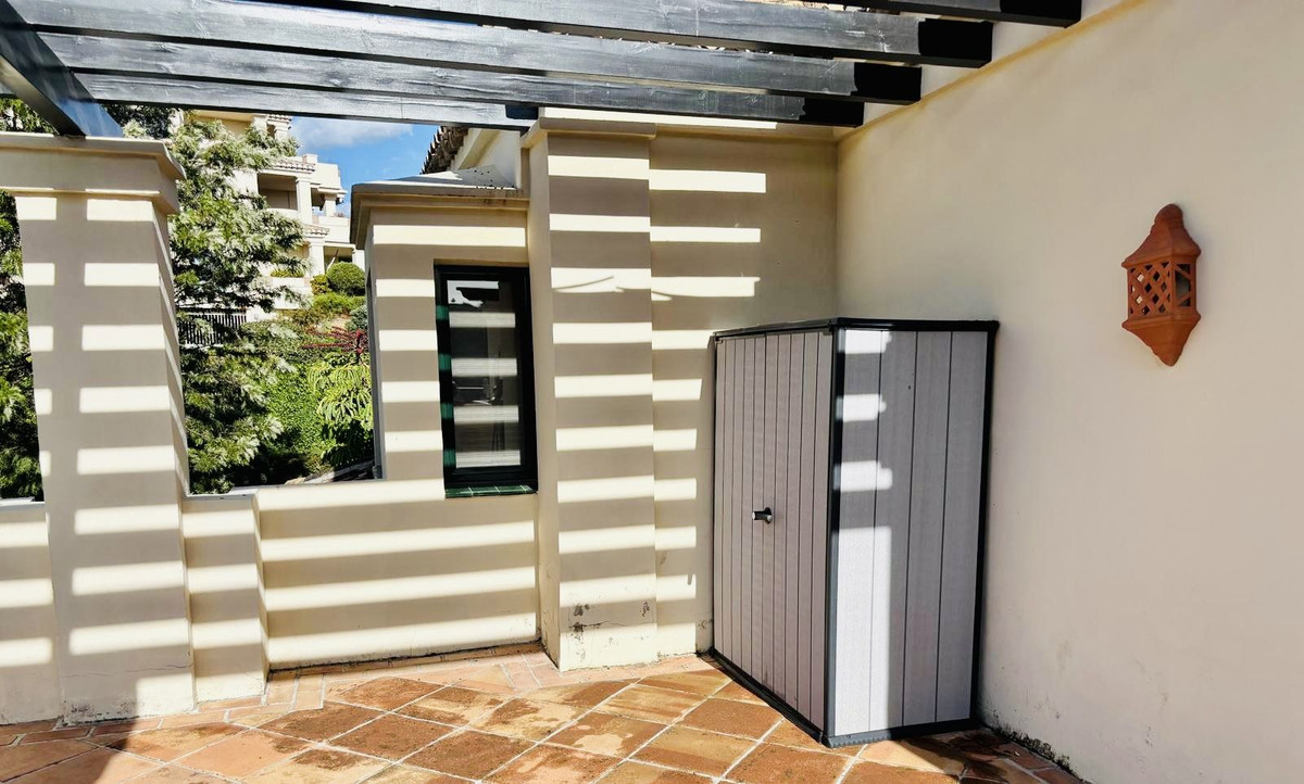 3 Bed Apartment for sale in Benahavís Costa Del Sol, Málaga, Spain