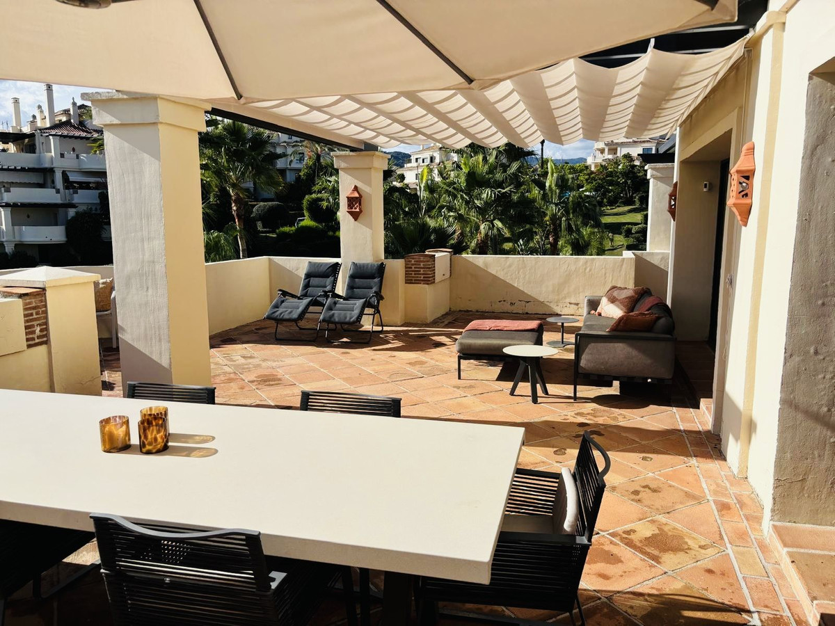 3 Bed Apartment for sale in Benahavís Costa Del Sol, Málaga, Spain
