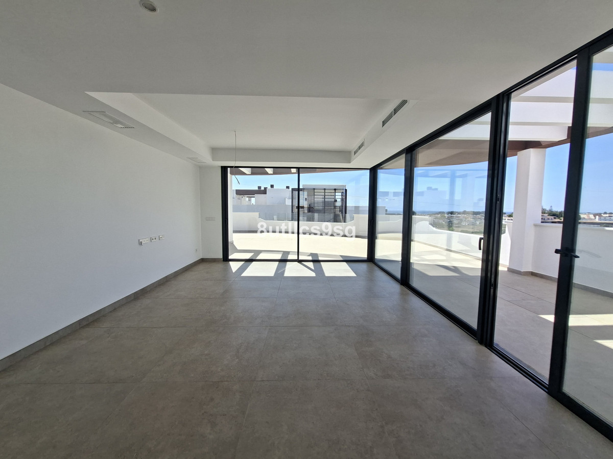 3 Bed Apartment for sale in Estepona Costa Del Sol, Málaga, Spain