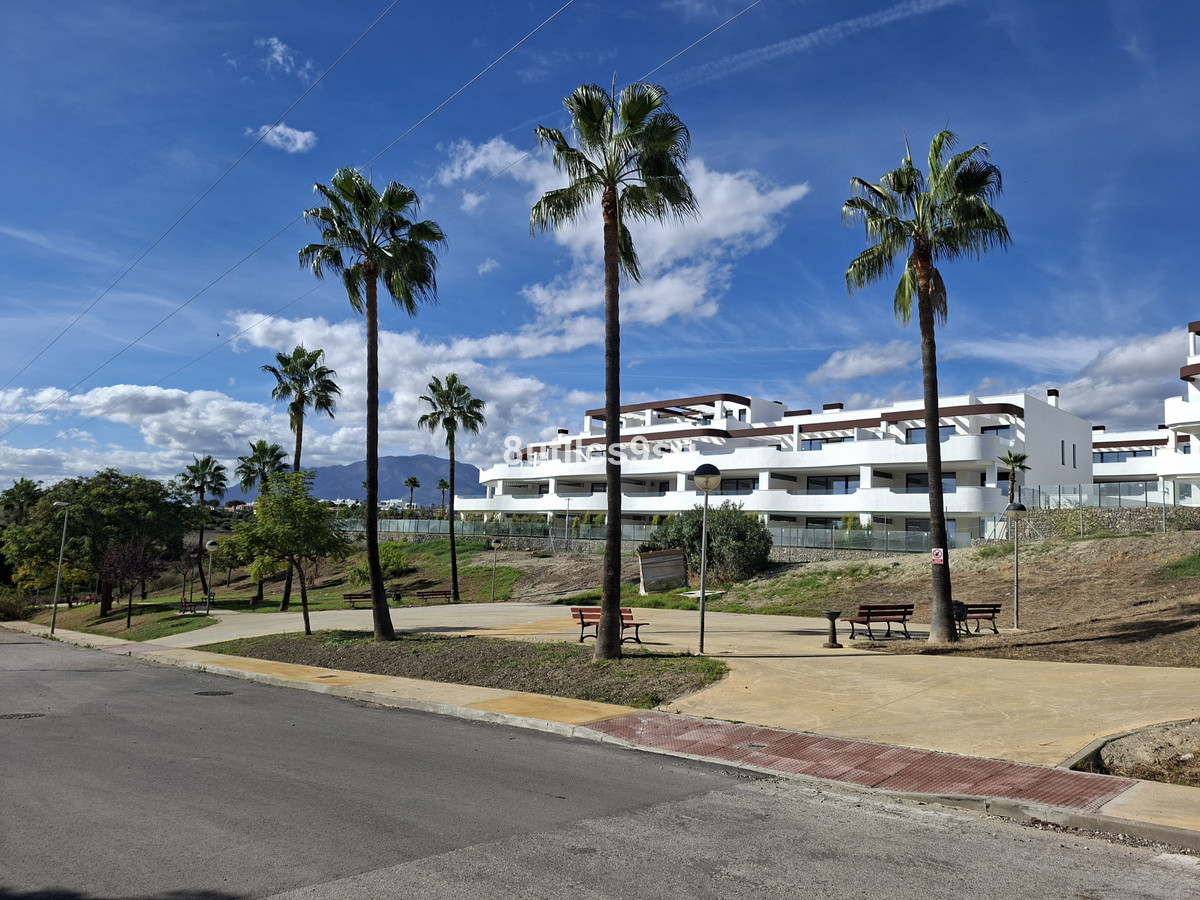 3 Bed Apartment for sale in Estepona Costa Del Sol, Málaga, Spain