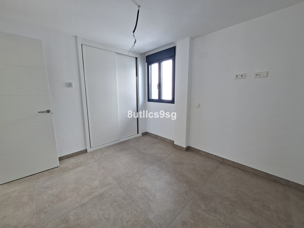 3 Bed Apartment for sale in Estepona Costa Del Sol, Málaga, Spain