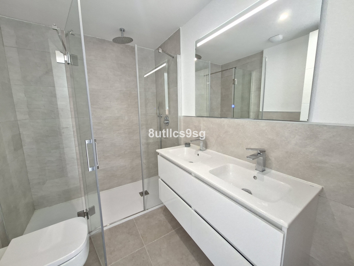 3 Bed Apartment for sale in Estepona Costa Del Sol, Málaga, Spain
