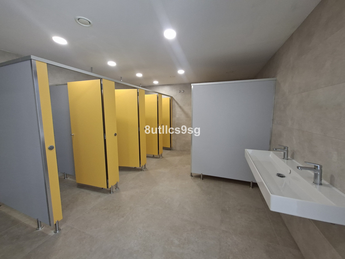 3 Bed Apartment for sale in Estepona Costa Del Sol, Málaga, Spain