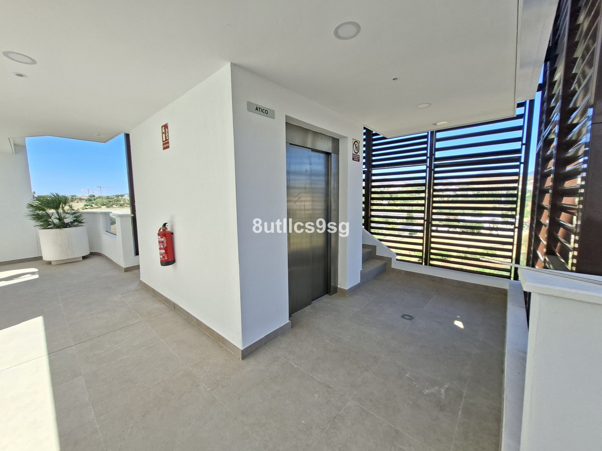 3 Bed Apartment for sale in Estepona Costa Del Sol, Málaga, Spain