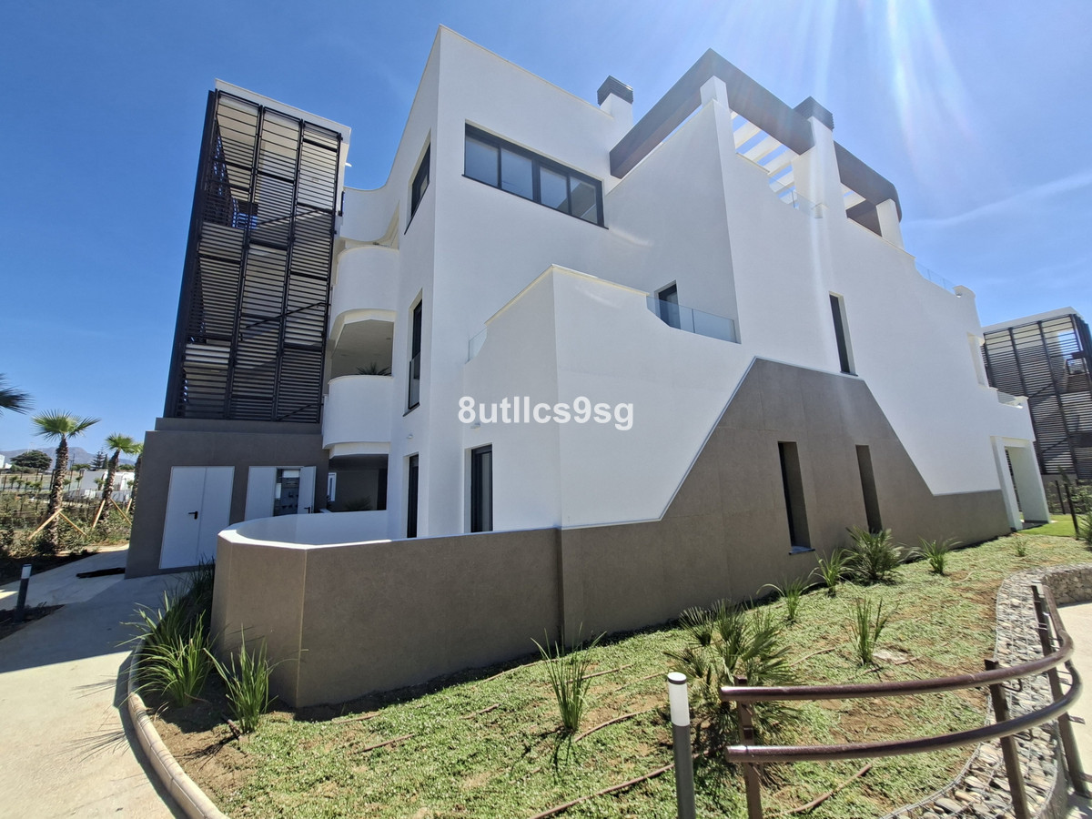 3 Bed Apartment for sale in Estepona Costa Del Sol, Málaga, Spain