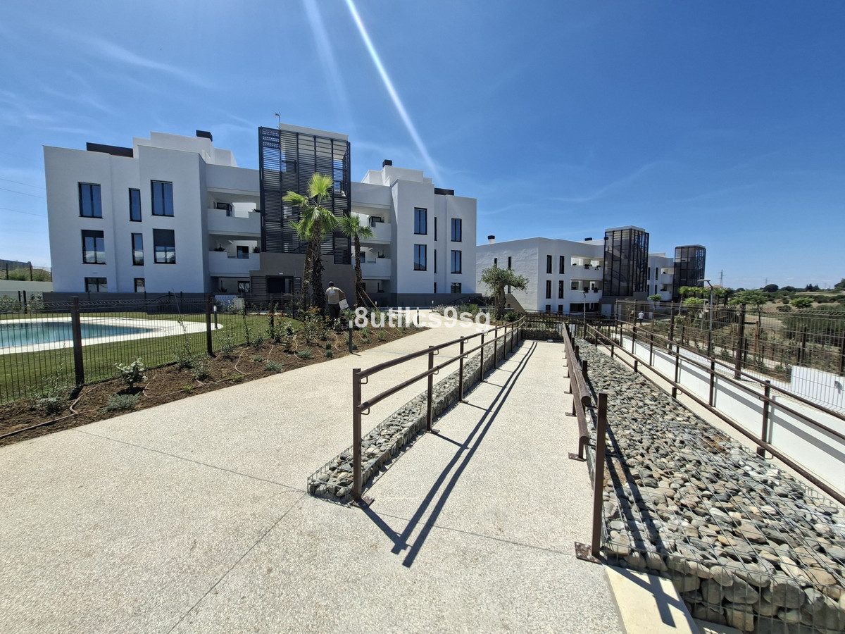 3 Bed Apartment for sale in Estepona Costa Del Sol, Málaga, Spain
